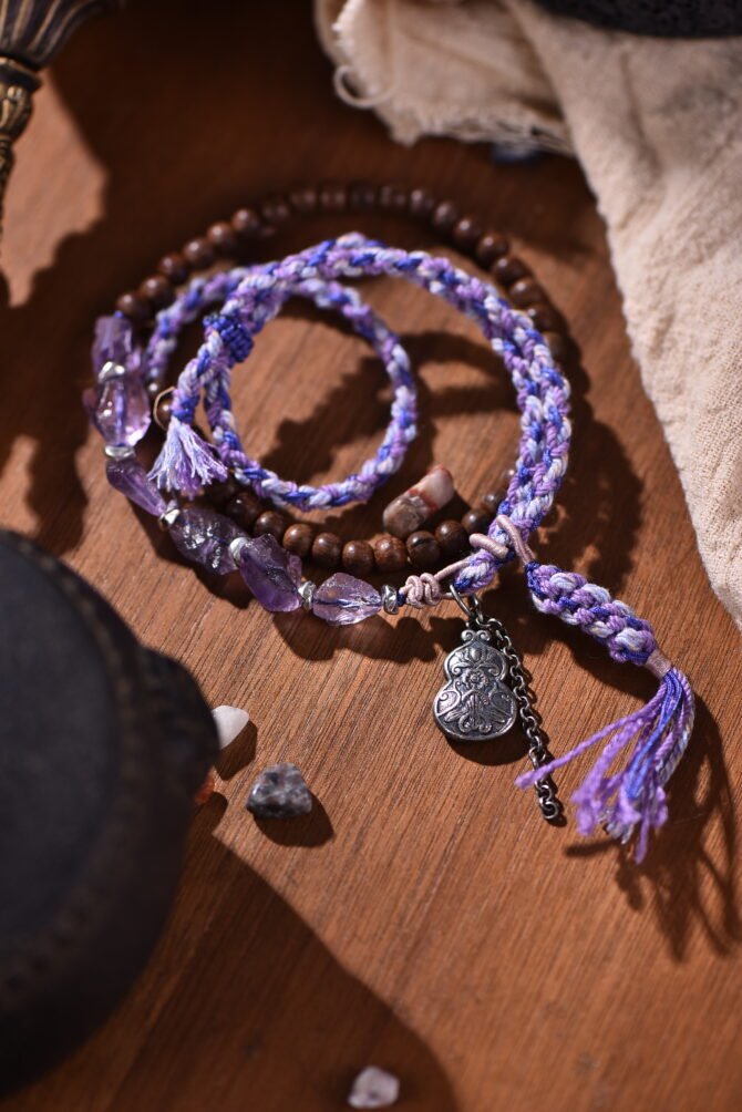 Adjustable Amethyst Bracelet-Necklace - Purple-Blue Base with Colorful Thread | Crystal of Calm Insight – Bild 4
