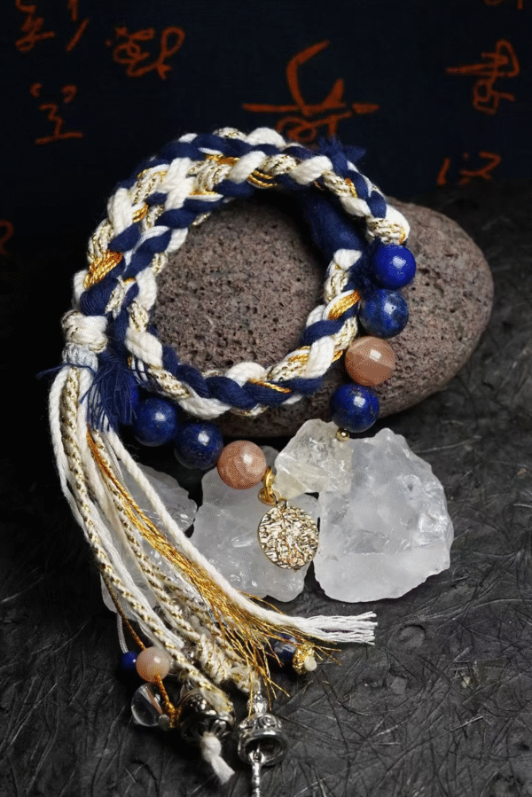 Aquarius Breeze-Weaved Vision Bracelet - White & Gold-Blue