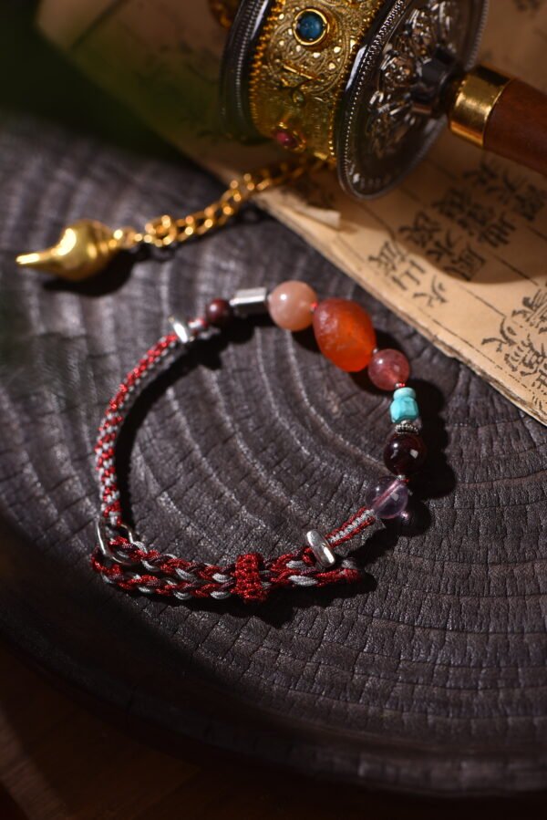 Five Elements Fire Single-Strand Bracelet - Red & White