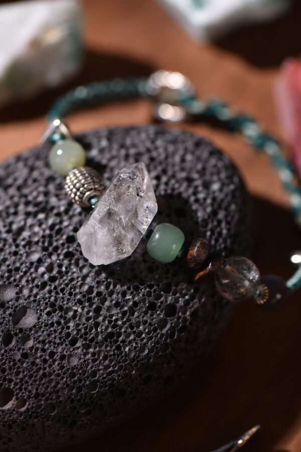 Five Elements Wood Single-Strand Bracelet - Green & Brown Five Elements Wood Single-Strand Bracelet - Green & Brown