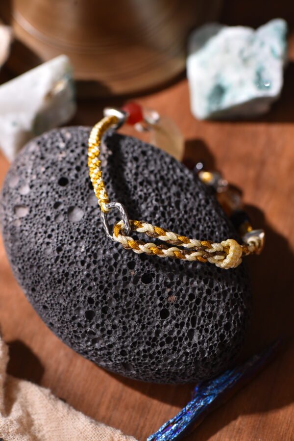 Five Elements Metal Single-Strand Bracelet - Gold & White & Brown Five Elements Metal Single-Strand Bracelet - Gold & White & Brown