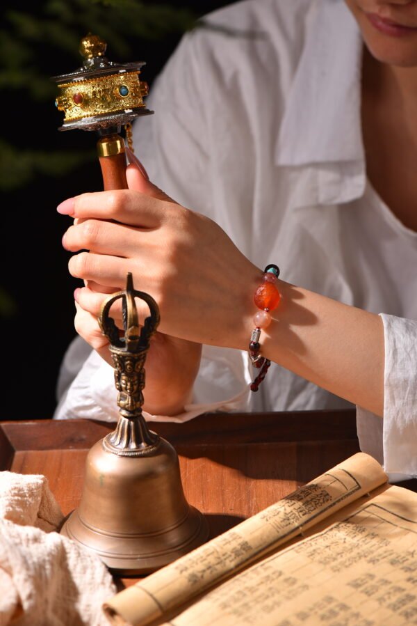 Five Elements Fire Single-Strand Bracelet - Red & White