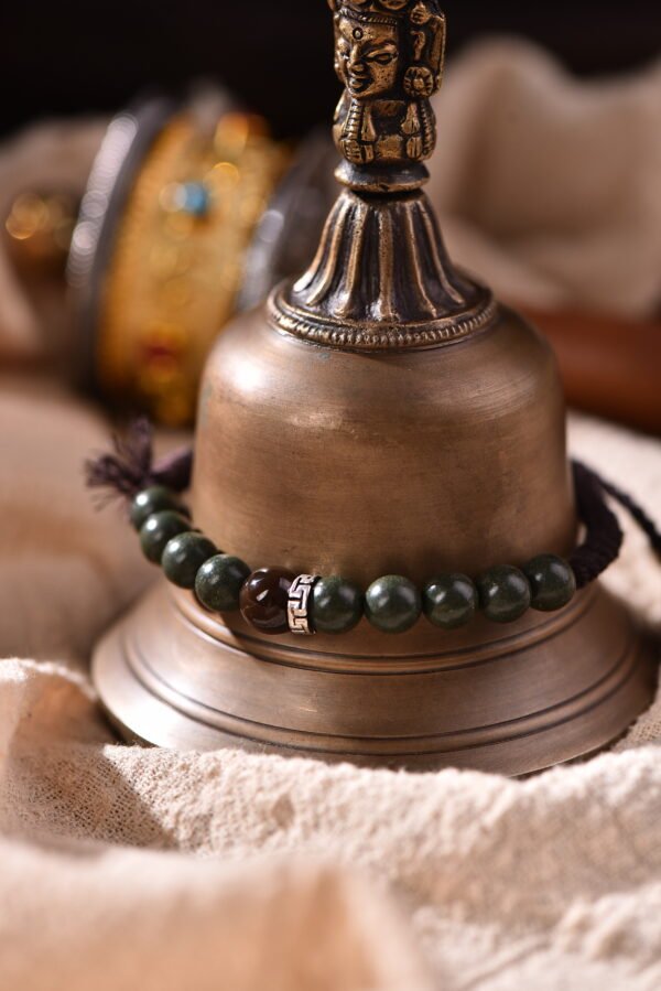 Nourish Vitality Five Elements Wood Herbal Bracelet - Mu Dong Qing Nourish Vitality Five Elements Wood Herbal Bracelet - Mu Dong Qing