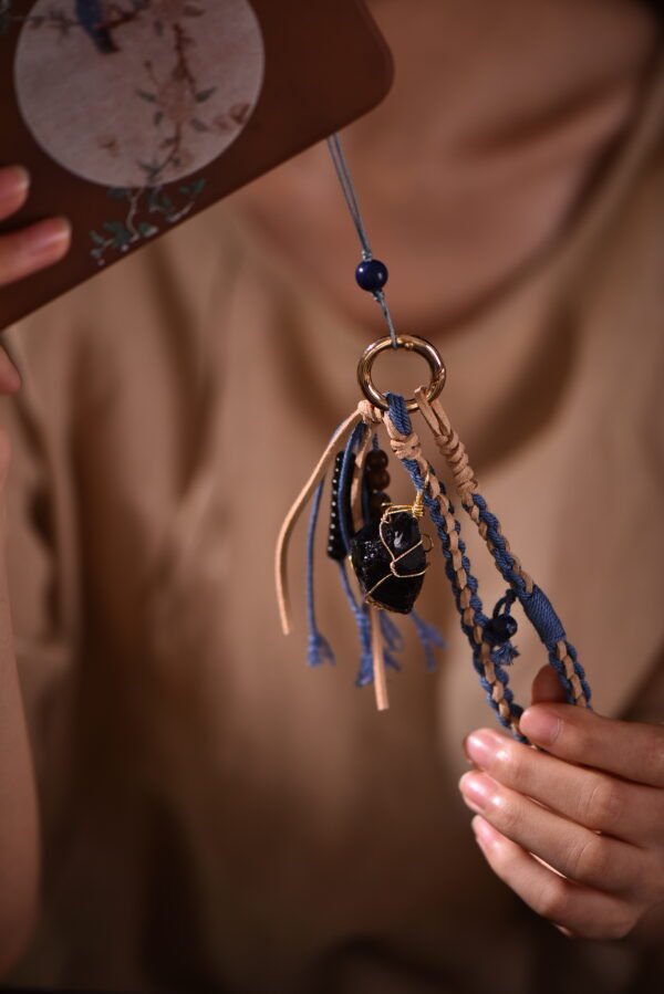 Tranquil Wisdom Five Elements Water Crystal Pendant — Gold-Wrapped × Woven Calm